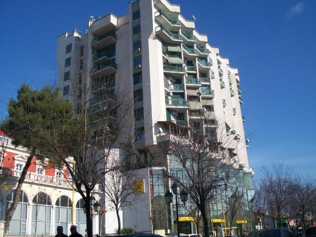 Bezhani Apartments Тирана Экстерьер фото